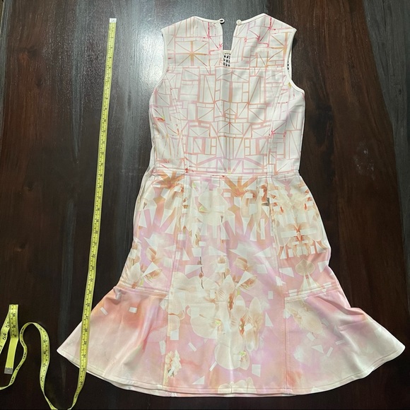 Plains and Prints Dress Size 2P, White and Pink - Picture 2 of 7